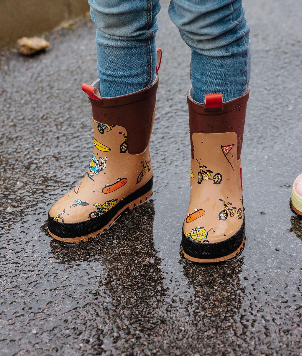 Bottes de pluie en caoutchouc Mascots Ride - photo lifestyle – Hello Hossy