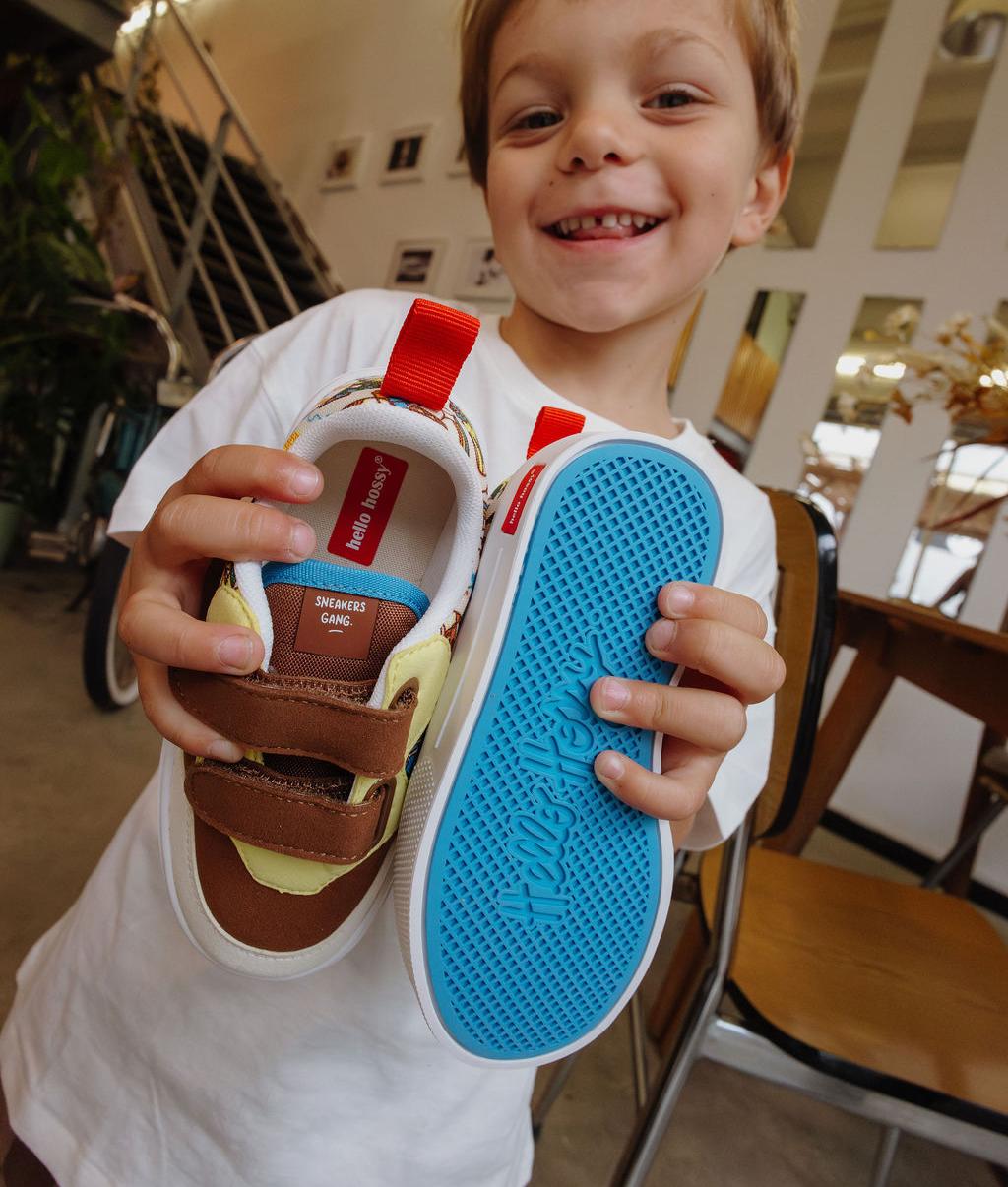 Kindersneakers Cremeweiß Braun blaue Sohle Klettverschluss Hello Hossy