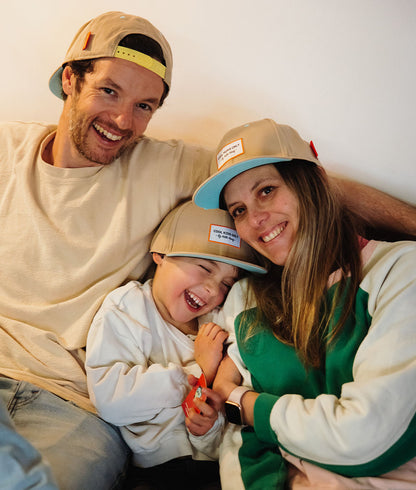 Casquette Parents-Enfants Mini Sandy, visière plate, 100% coton biologique, matchy-matchy, dès 9 mois, Cool Kids Only !