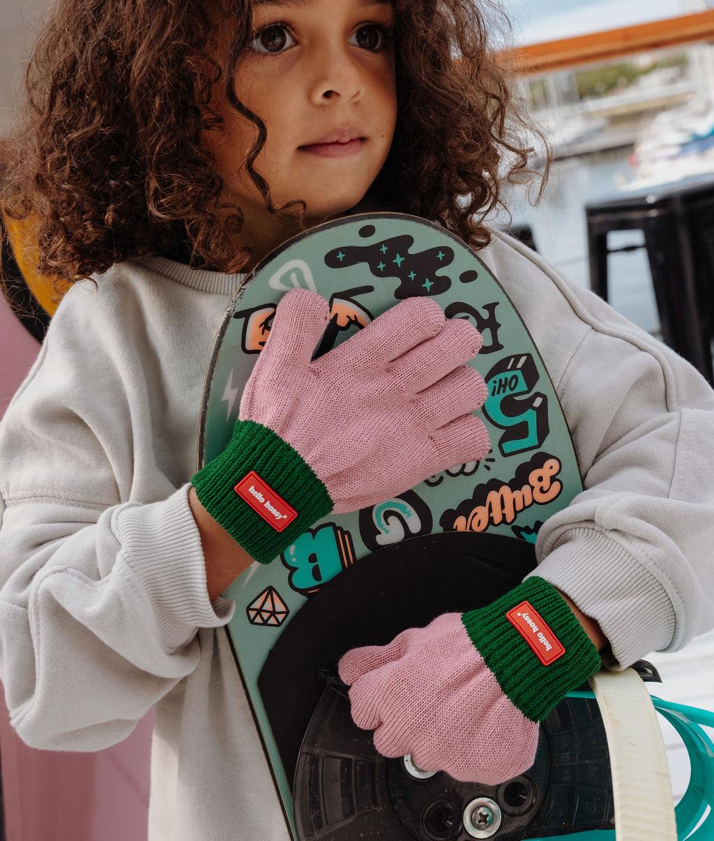Kinder-Handschuhe rosa grüner Rand rotes Etikett Hello Hossy