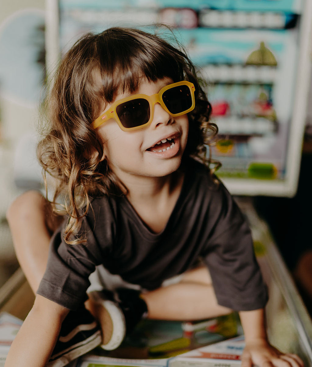 Lunettes de soleil Enfants Morzi July, colorées, verres catégorie 3, UV400, verres polarisés, dès 2 ans, Cool Kids Only !