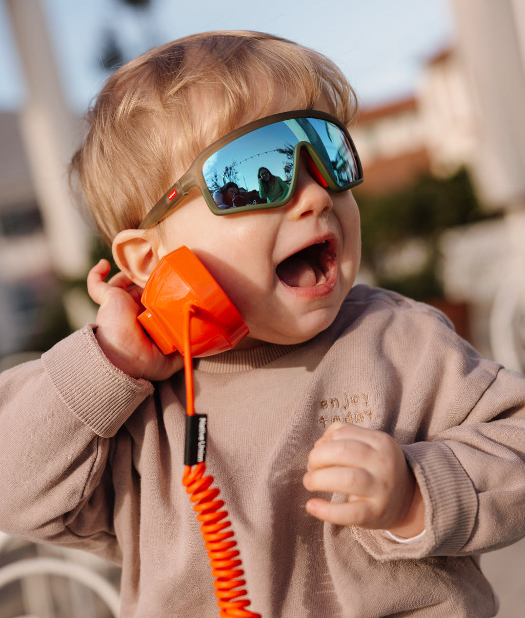 Sonnenbrillen für Kinder und Babys Grün Masken-Sportform Blau Spiegelglas Hello Hossy