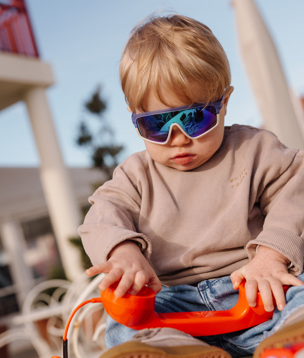 Sonnenbrillen für Kinder Violett Weiß Sportliche Gestellform Spiegelglas breit Hello Hossy