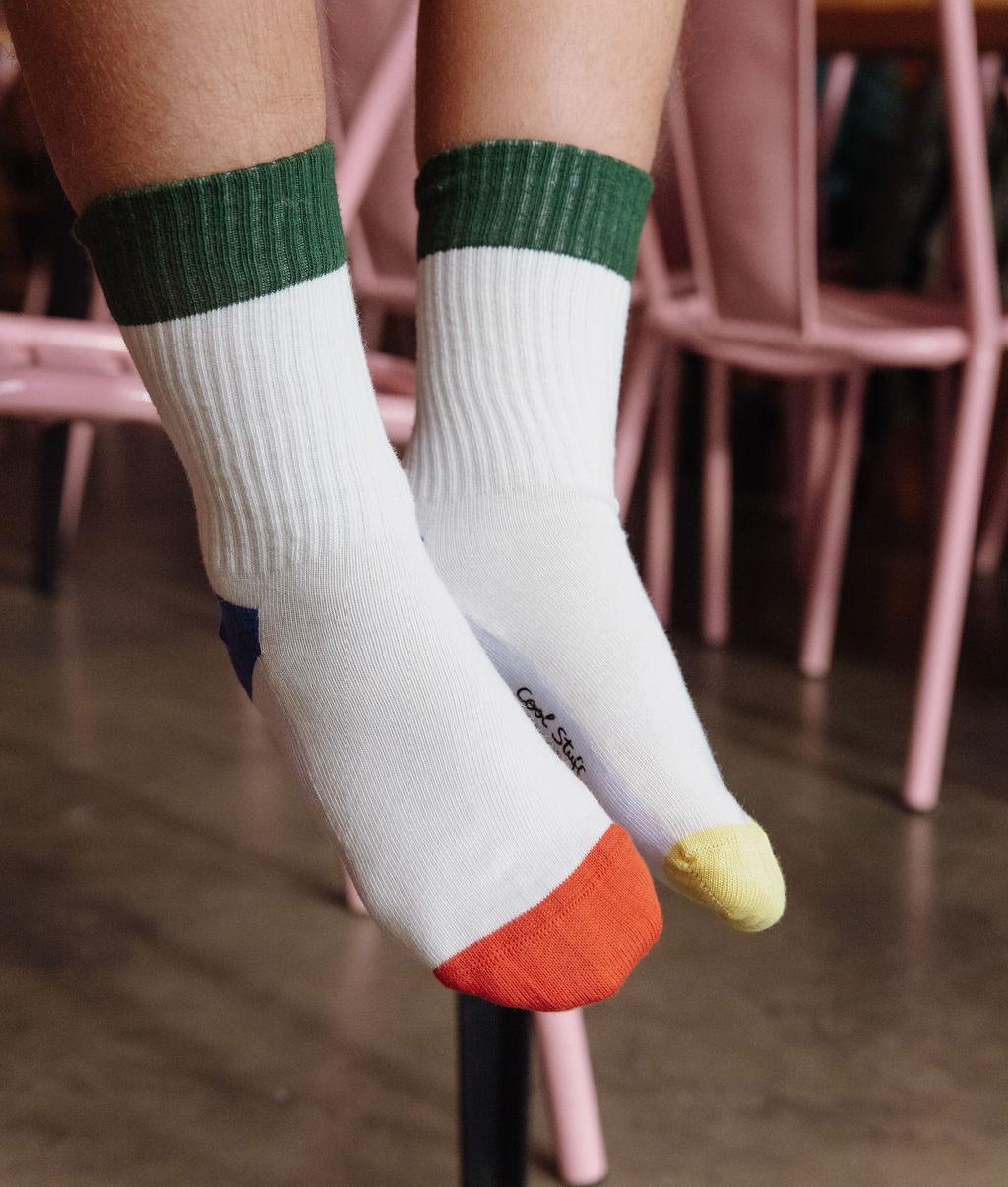 Kinder-Socken weiß mit grünen Bündchen und Orange-gelben Spitzen Hello Hossy