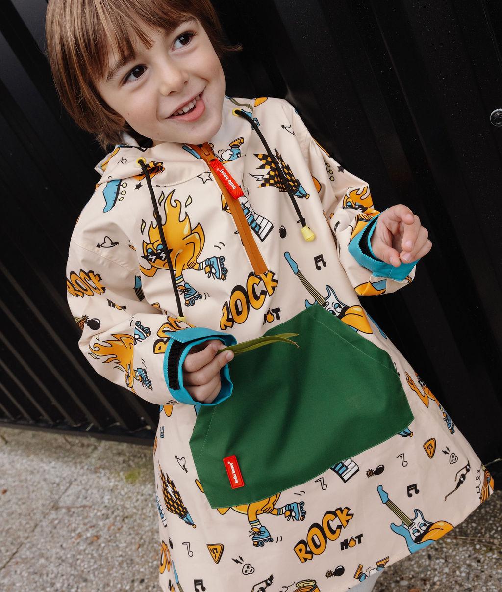 Kinder-regenponcho cremeweiß mit Musik-aufdrucke grüne Tasche Hello Hossy