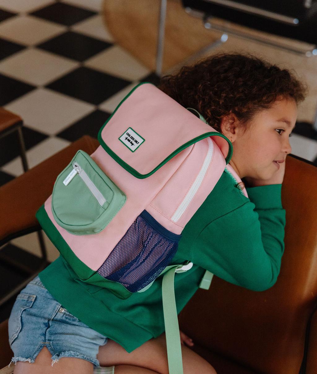 Rucksack Kind Rosa grüne Details Netztasche Hello Hossy