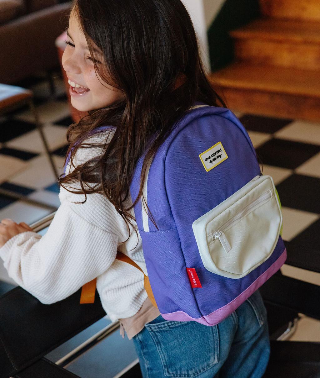 Sac à dos enfant violet poche avant blanche Hello Hossy
