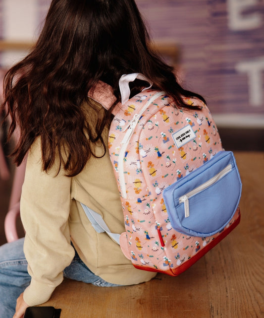 Rucksack Kind rosa blumen Muster blaue Vordertasche Hello Hossy