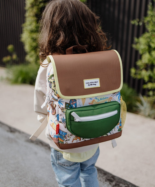 Kinder-Rucksack cremeweiß mit Reise-Motiv und grüner Tasche Hello Hossy