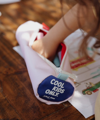 Trousse Scolaire Enfants Mini Bonbon, Maternelle et Primaire, Cool Kids Only !