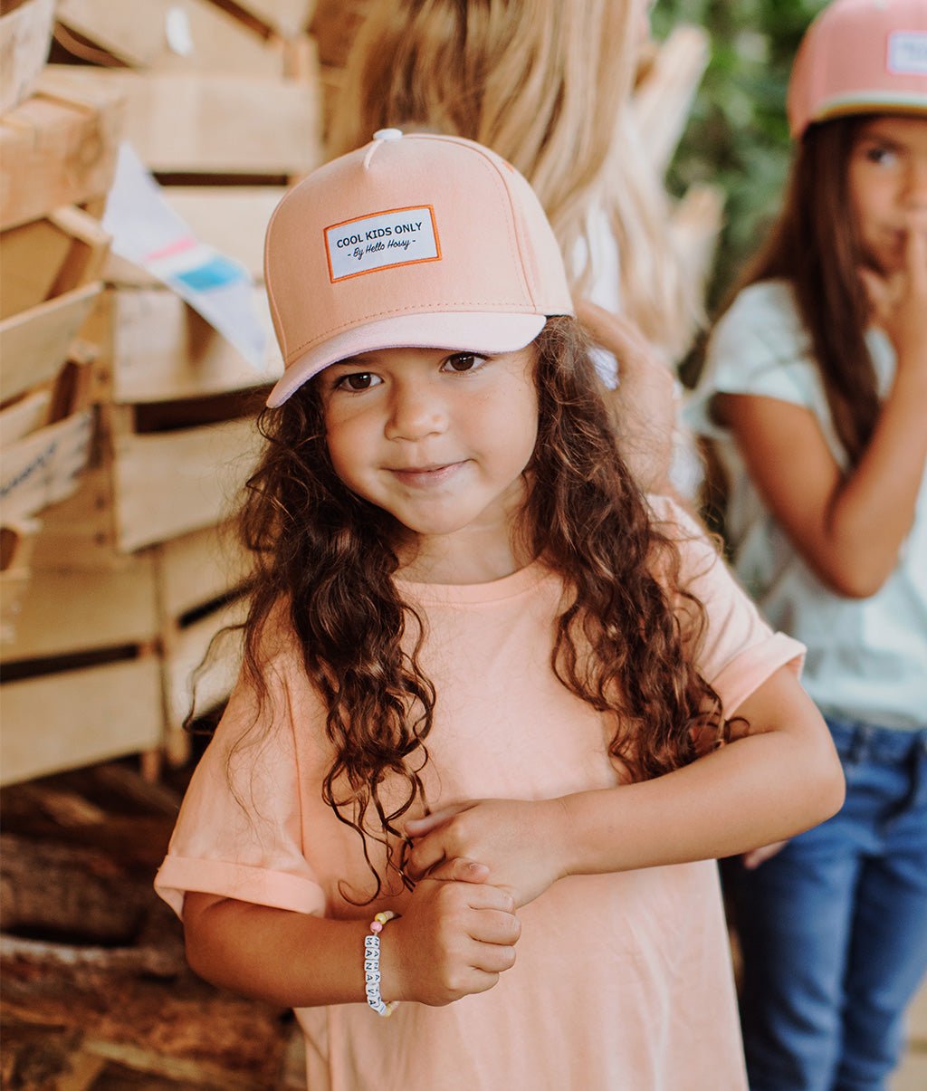 Casquette Enfants Mini Coral, visière courbée, 100% coton biologique, certifiée Oeko-Tex, dès 9 mois, Cool Kids Only !